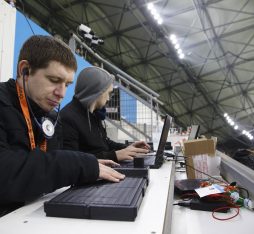 Touch2See: test par un supporteur au Vélodrome pendant un match Paris-Nice / test by a supporter during a Paris-Nice match