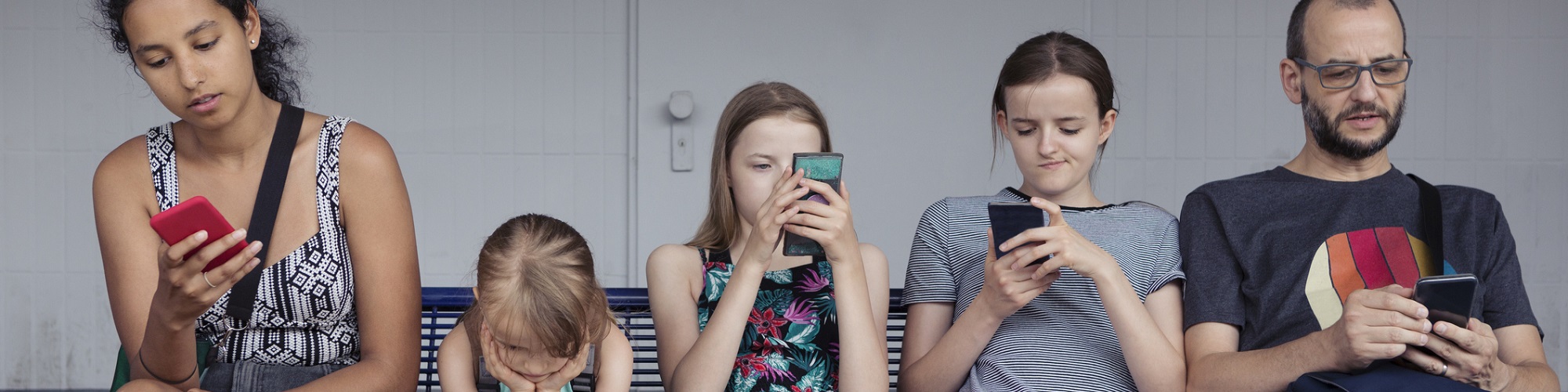 GettyImages - smartphone attention