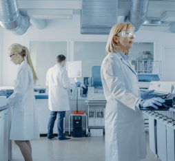 GettyImages - IA et recherche pharmaceutique - AI and pharmaceutical research