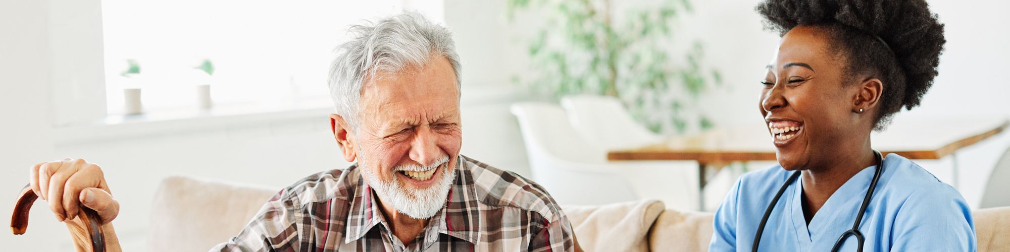 GettyImages - senior care and AI - IA Ehpad - OSO