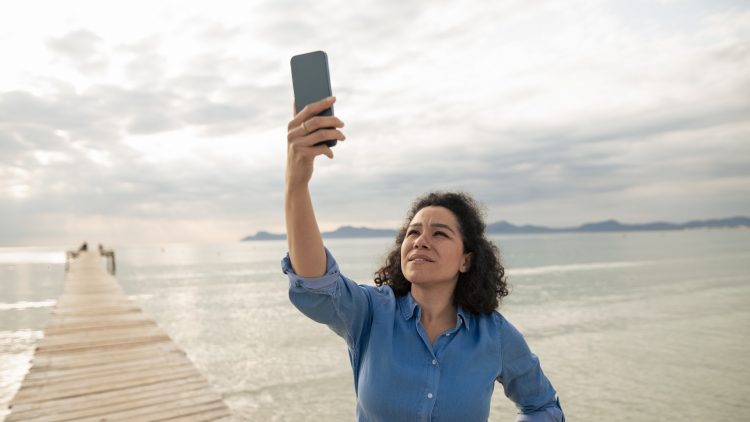 GettyImages - radio propagation - AI IA